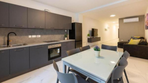 Emerald Suite